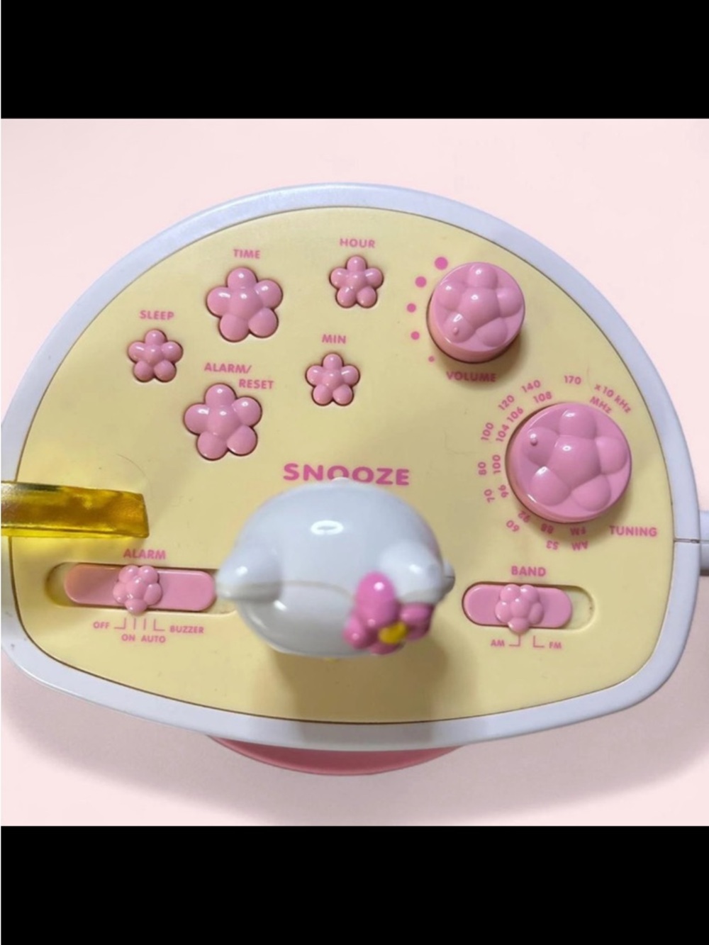 Rare Hello Kitty Pink and White Teacup alarm clock - Picture 2 of 4